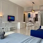 Beacon Executive Suite By Staycation Homestay