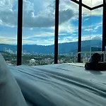Beacon Executive Suite By Staycation Homestay